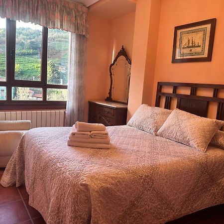 Casa Alpargateiro Guest House Os Peares Ngoại thất bức ảnh