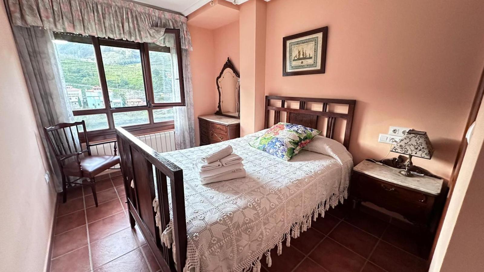 Casa Alpargateiro Guest House Os Peares Ngoại thất bức ảnh