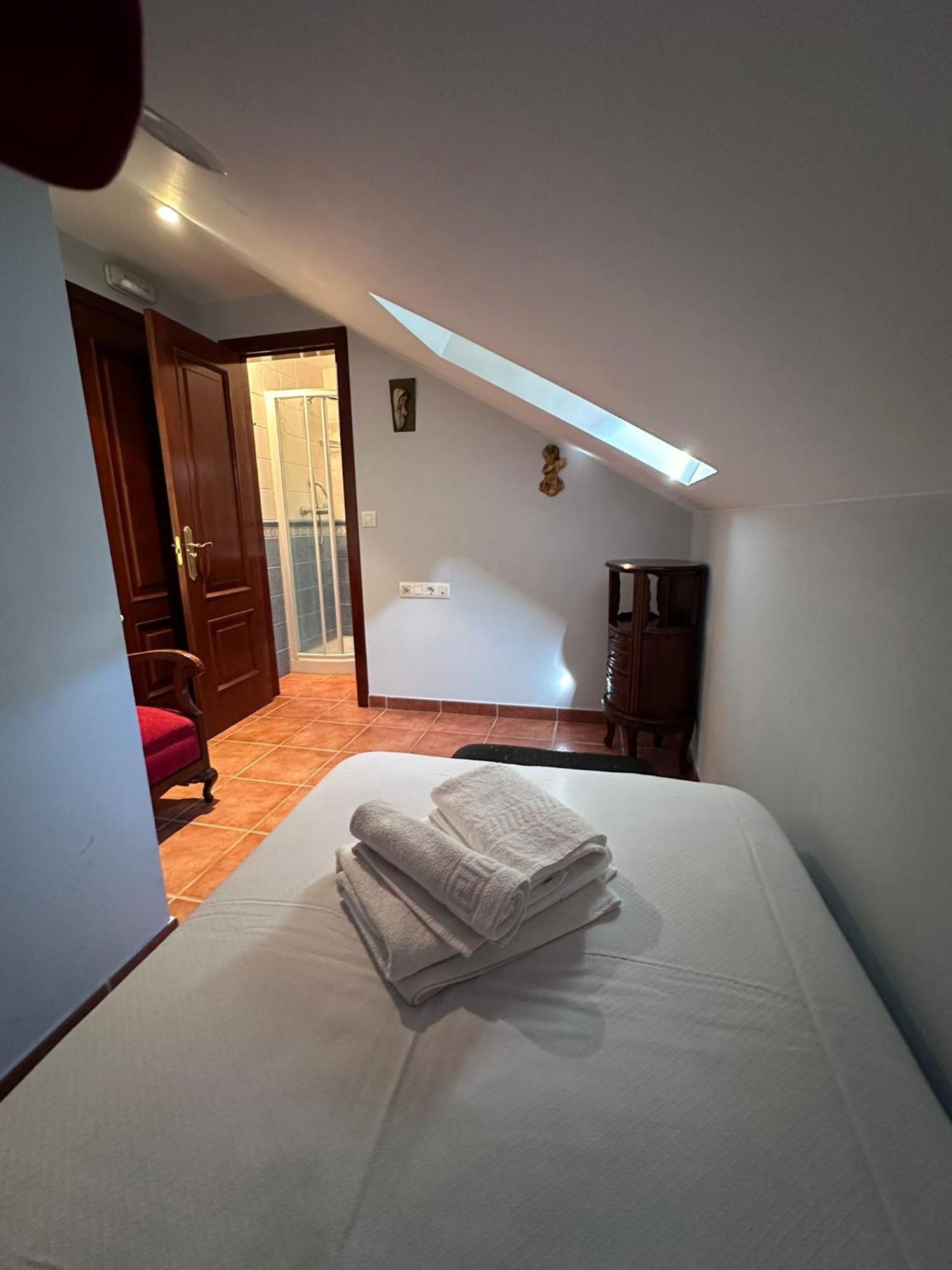 Casa Alpargateiro Guest House Os Peares Ngoại thất bức ảnh