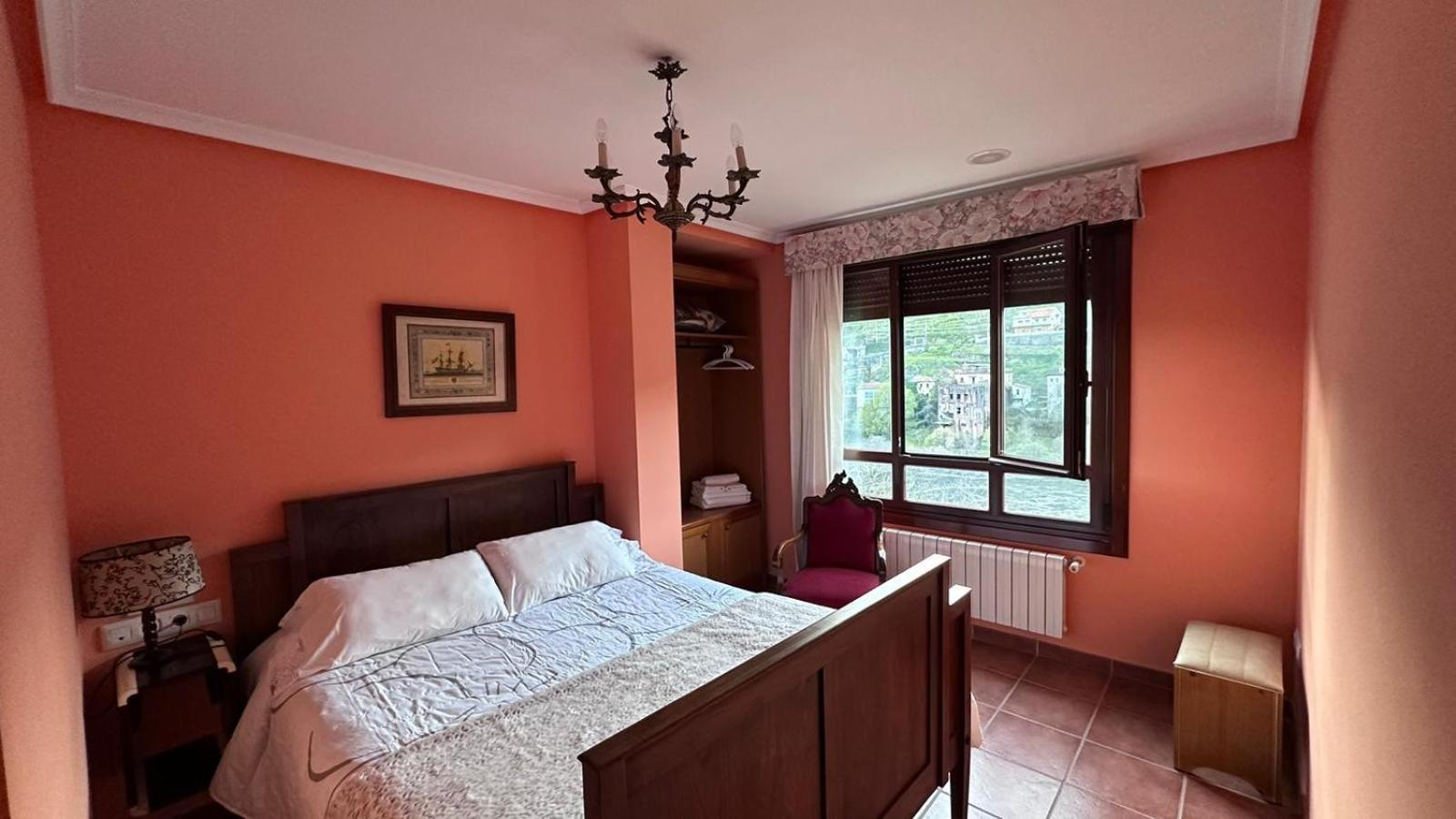 Casa Alpargateiro Guest House Os Peares Ngoại thất bức ảnh