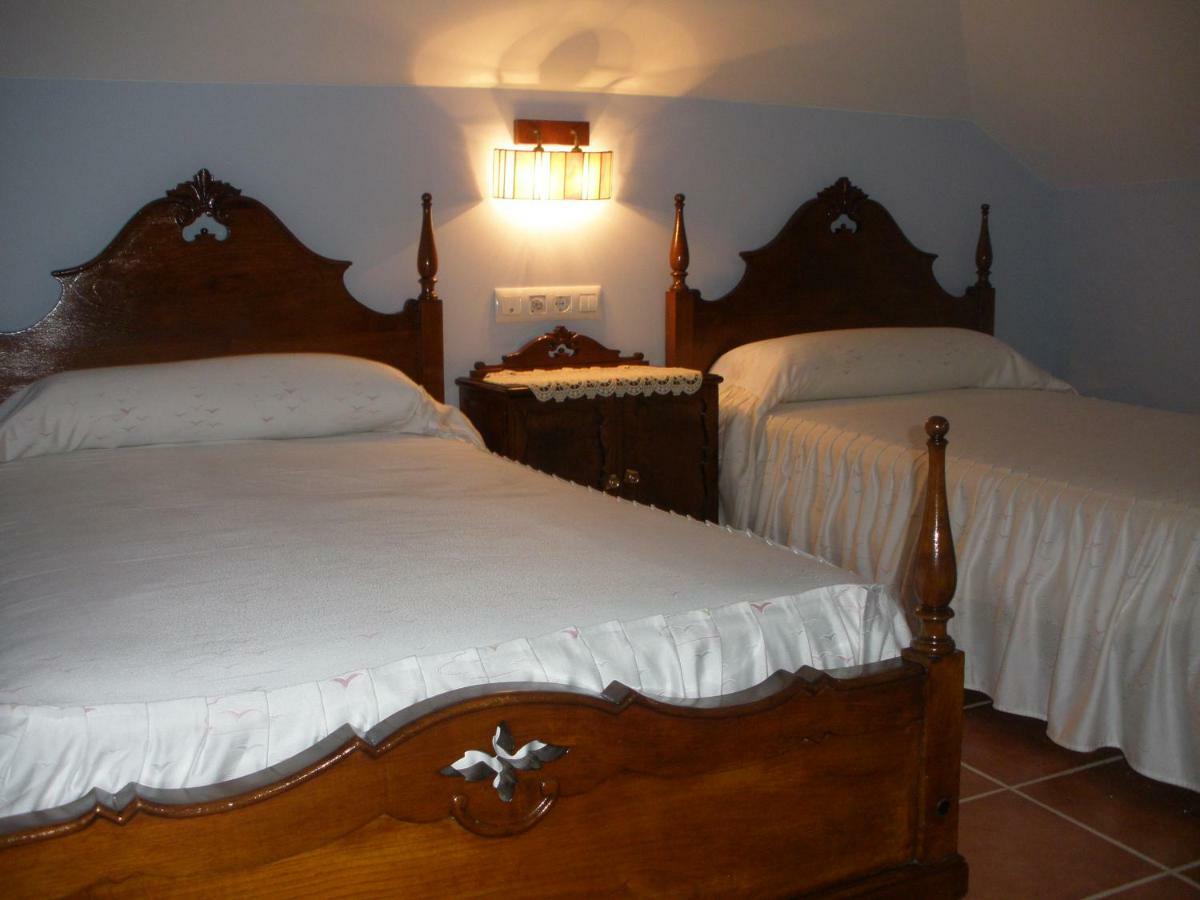 Casa Alpargateiro Guest House Os Peares Ngoại thất bức ảnh